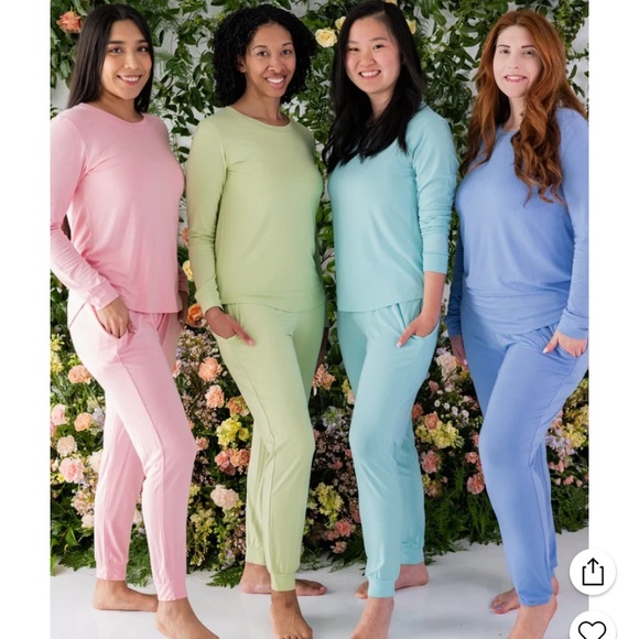 Kyte Baby Women’s Jogger Set in Pistachio - Picture 4 of 14